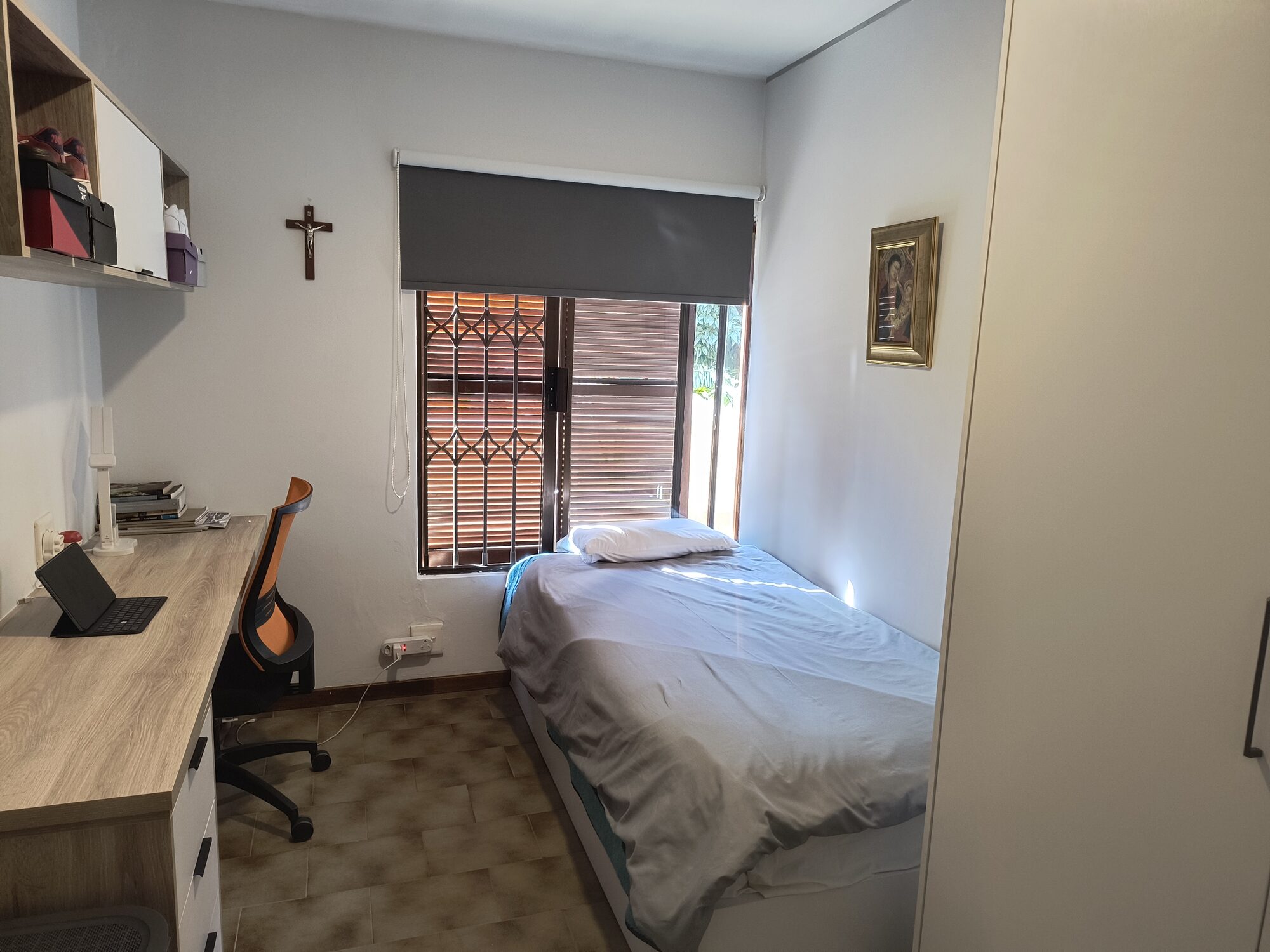 Brookside Hall bedroom